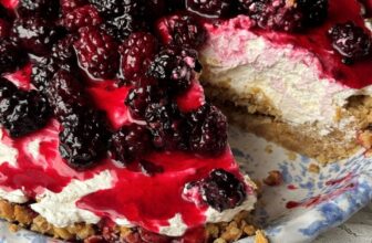 BLACKBERRY CHEESECAKE – The Southern Girl Cooks