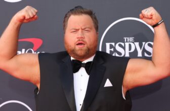 Paul Walter Hauser Is Studying a Lot of Implausible 4 Comics