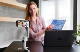 Insta360’s Move Professional smartphone gimbal makes use of Apple’s DockKit to trace you