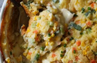 Hen Cobbler – Cookies and Cups