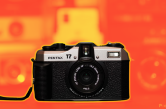This Pentax digital camera makes movie pictures simple for newbies