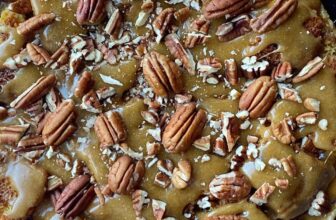 CARAMEL PECAN CORNBREAD PUDDING – The Southern Girl Cooks
