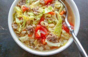 The Prime 10 Fall Soup Recipes Individuals Are Cooking Proper Now